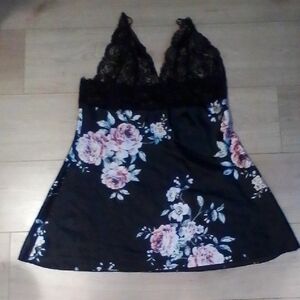 Floral Lace Trim Nightgown